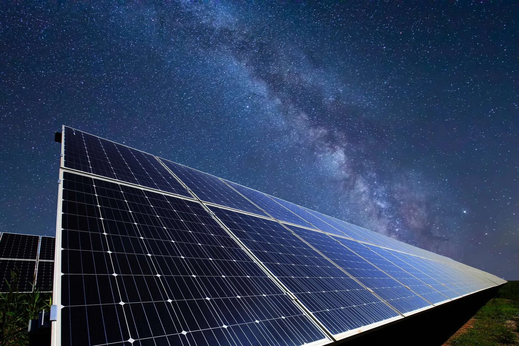 Does a Solar Inverter Work at Night
