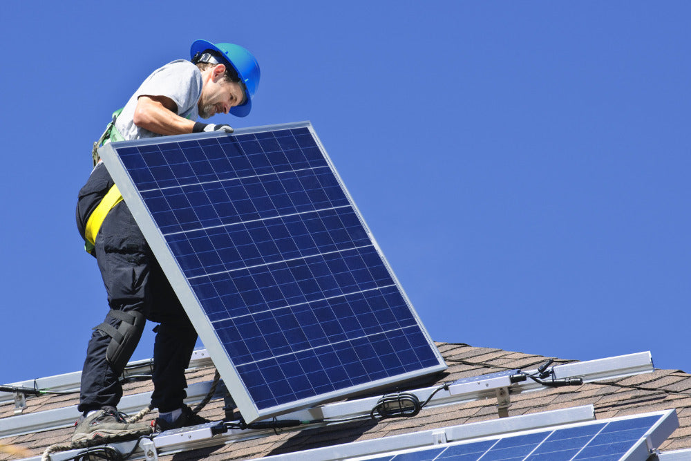 How Much Does a Solar Panel Weight? Find Out Before You Buy